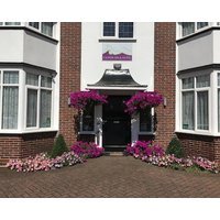 Clover Spa and Hotel