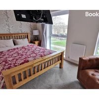 Helena's Place (7 minutes walk to Nottingham Train station)