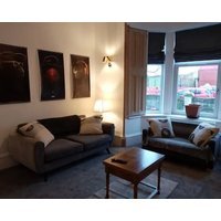 Beautiful Large 1 Kingsized Bed Fully Furnished Apartment.