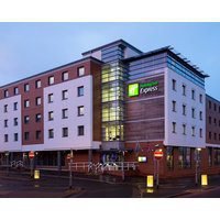 Holiday Inn Express Harlow By Ihg