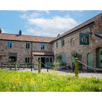 The Queens Chew Magna