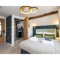 Riize Boutique Hotel & Bar