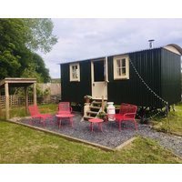Oxton Hill Hideaway Shepherds Hut
