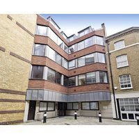 Red Lion Court by City2Stay