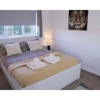 Free Parking Central Location 1 Bedroom Apartment Near Tattersalls