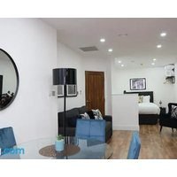 Concert Square Apartments By Happy Days