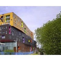 Luxury Haven Double Balcony Apt With Canal View