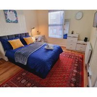 Spacious two bedroom house parking and WiFi