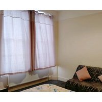 Full Nature Views Whitby Dancinglivingroom French Flat