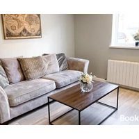 Gorgeous House With Bbq Patio