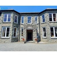 Spring Cottage At Pen Y Coed Hall