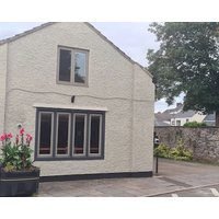 1 Bed Loft - Sleeps 2 - Parking - Wifi