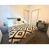 Darlington Suites by SA Stays