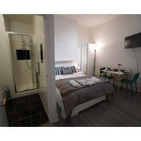 London Queens Apartments