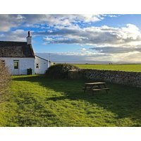 A Fabulous Seaside Cottage In An Idyllic Position With Stunning Views All Around And A 5 Minute Walk