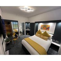 Sun Street ApartHotel