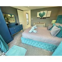 A Hidden Gem With Private Hot Tub and Garden - Netflix - Fast Wifi - Free Parking