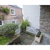 11 Robinsons Row With A Garden In Salcombe Ref 994481
