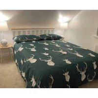 Stylish & Spacious 2 Storey 3 Bed Apartment