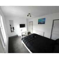 Kensington Stories - 4 Bed House