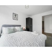 Luxury 2 Bed 2 Bath Apartment