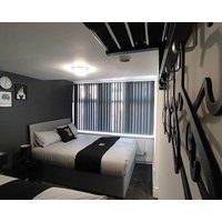 Black Ocean Holiday Apartments