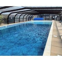 Villa - Sleeps 6 - Pets Ok - Pool - Parking