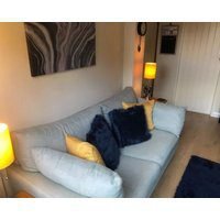 Adorable 1 Bedroom Apartment In Ironbridge