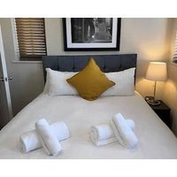 The Matisse- 10 Min Walk to City / Trendy 1 Bd Apt