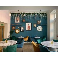 Stag & Thistle Hotel and Restaurant