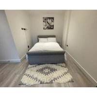 Stylish 2 Bedroom Flat In South Croydon