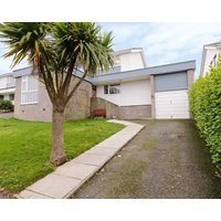 32 Gwelfor Pet Friendly With Hot Tub In Cemaes Bay Ref 985627