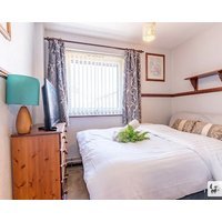 Central Aster House 3 Bedrooms Parking!