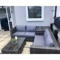 Cosy Bridlington chalet w/terrace — 5 min from the beach!