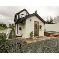 Pool Cottage Pet Friendly Character Holiday Cottage In Eardisley