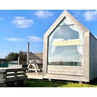 Lushna 3 Petite At Lee Wick Farm Cottages & Glamping