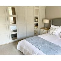 Stunning Victorian Home Near Dumbreck Station