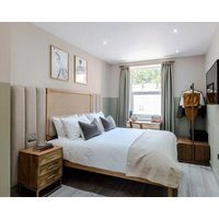 Shepherds Bush | 1 Bed Duplex