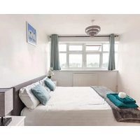 Spacious Room by Lee Valley White Water Centre. Waltham Cross