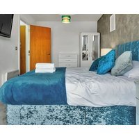 2 Bed Penthouse With Beautiful City Views