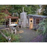 Sutton Coldfield 2-Bed Caravan Parking & Bar-B-Q