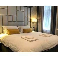 1 Bed Luxury Flat Ground Floor Sky Tv Air Con