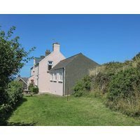 2 Sunny Hill Character Holiday Cottage With A Garden In St Davids