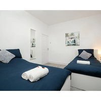 Dacy Lodge - Anfield Apartments