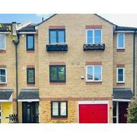 Riverside Premium Double Room Garden View E14