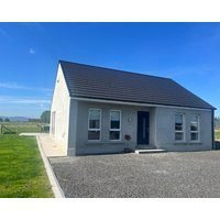 Charming 2-Bed Cottage in County Derry