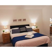 2 Bed City Centre Apartment. Home Away From Home. Great For Contractors!