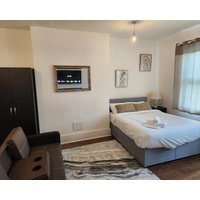 Immaculate 1-bed Apartment In Greenhithe