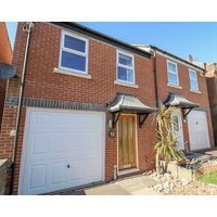 Sea Pebbles Family Friendly With A Garden In Weymouth Ref 994639