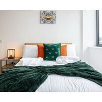 Chic Modern Industrial Style Luxury Apartment In Old Trafford